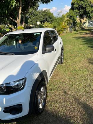 RENAULT KWID 1.0 12V SCE FLEX ZEN MANUAL RENAULT KWID 1.0 12V SCE FLEX ZEN MANUAL